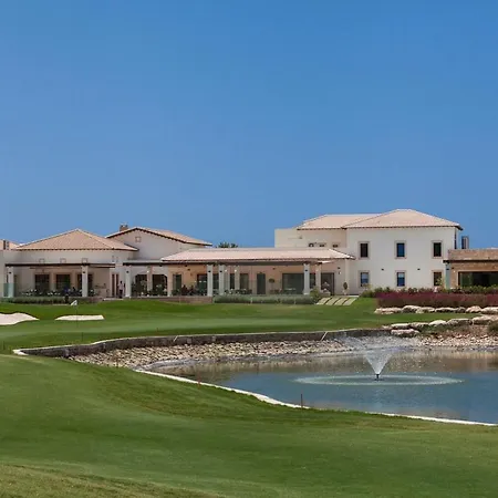 بيت للعطل Town House Sleeps 6 With Pool And Air Con